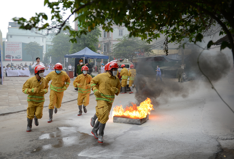 Quần áo bảo hộ chống cháy 