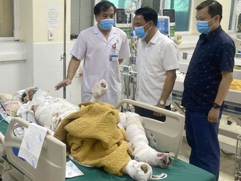 dùng bình chữa cháy sai cách gây nguy hiểm