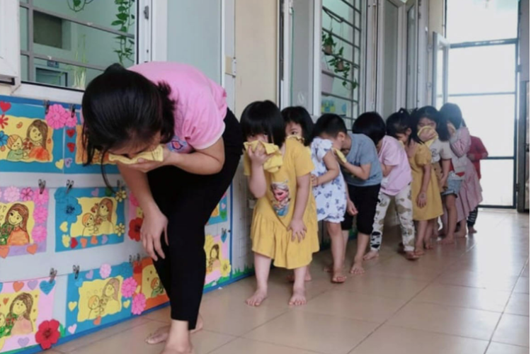 Trang bị mặt nạn chống khói thoát hiểm để bảo vệ bản thân và mọi người tránh trường hợp xấu 